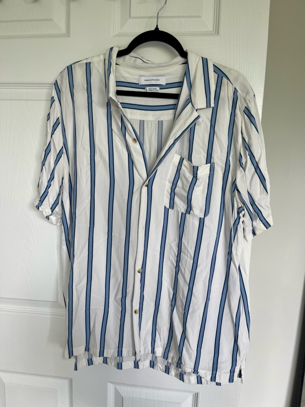 Urban Outfitters White & Blue Vertical Stripe Short-Sleeve Button-Up